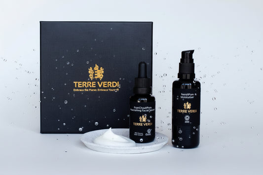 The Nourishing Box – Organic Moisturiser Gift Set